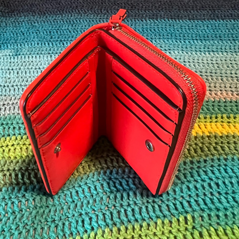 Tory Burch Fleming Bi-Fold Wallet - image 7